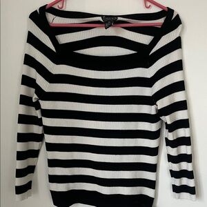 NY Collection black and white square neck Sweater